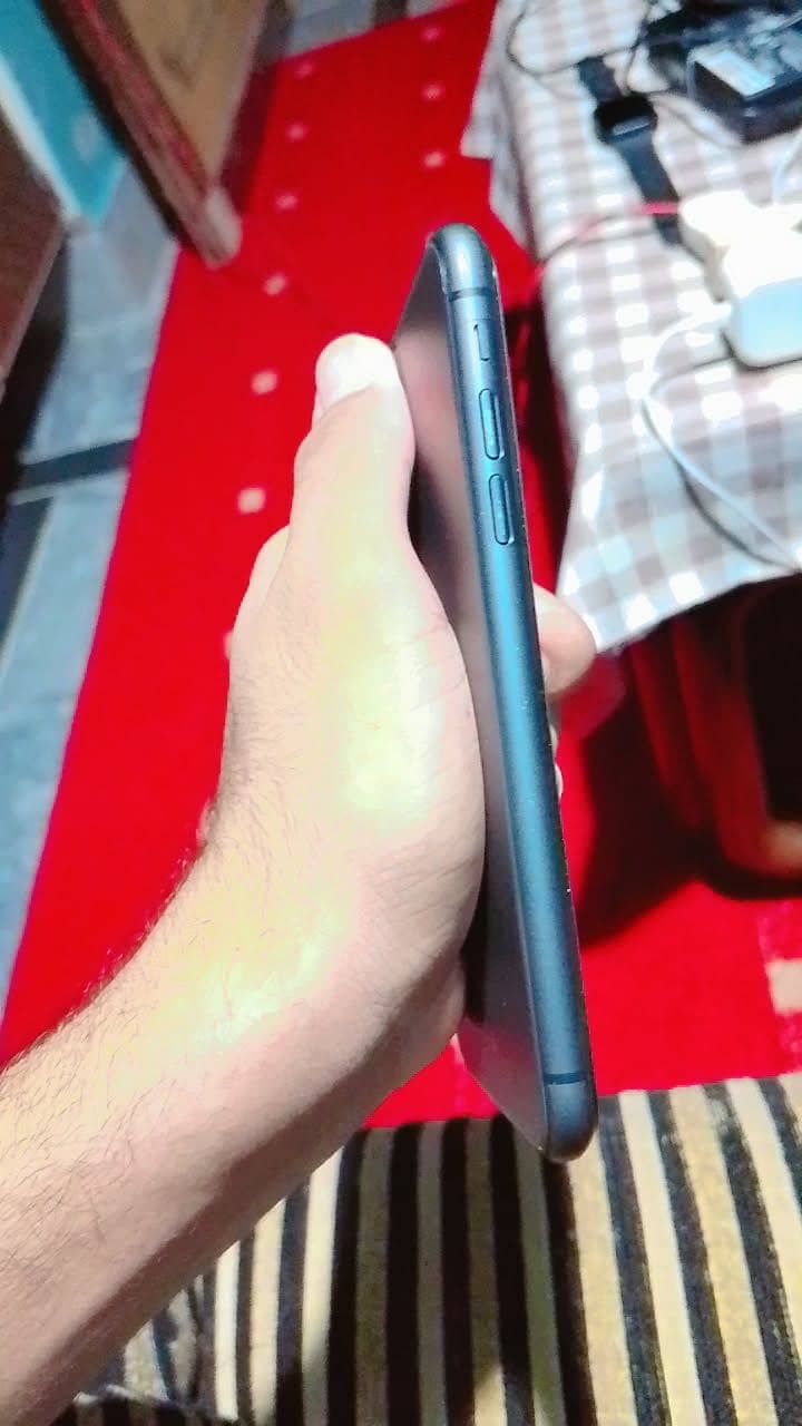 Apple iPhone 11 1