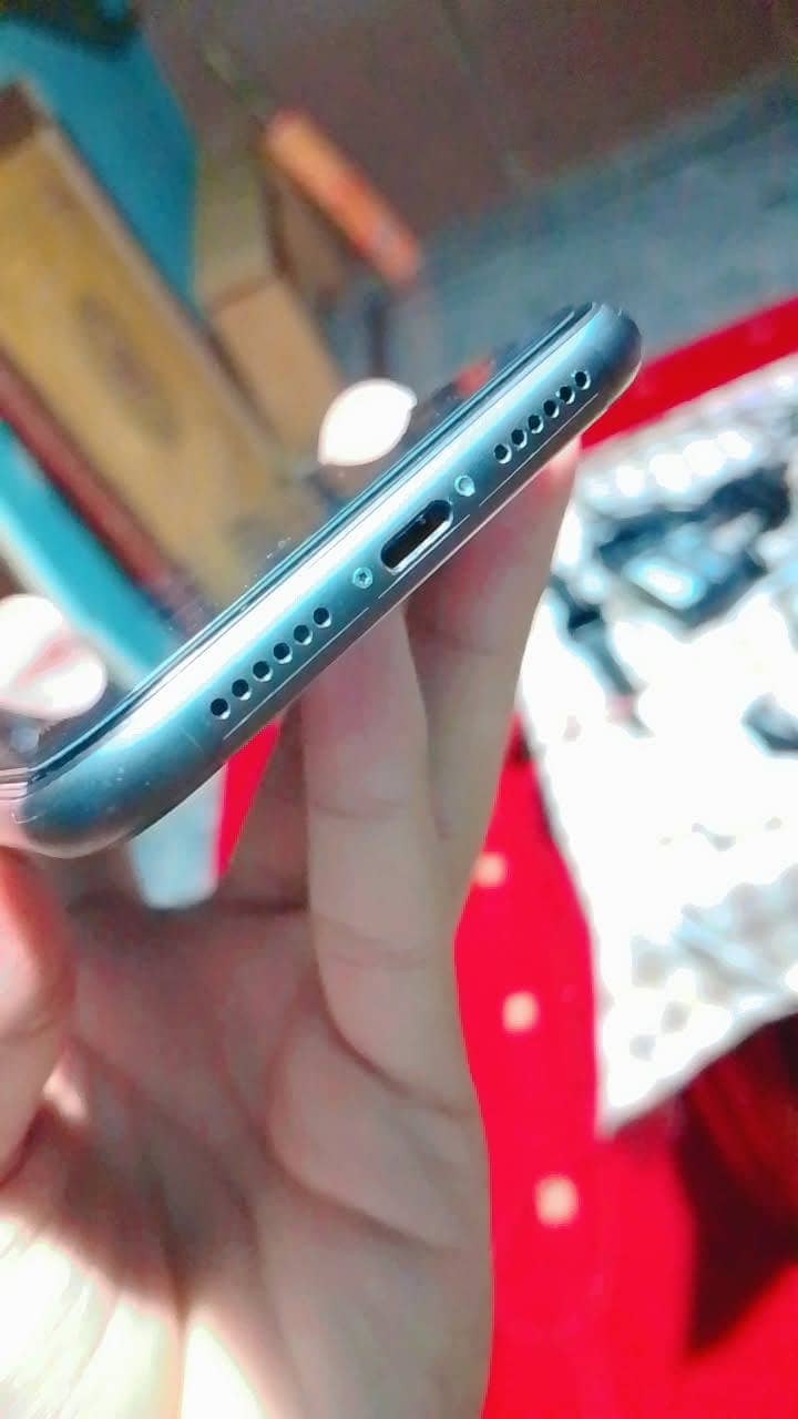 Apple iPhone 11 2
