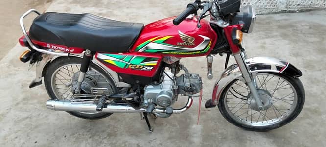 Honda CD 70 2022 | Islamabad Registered |condition 9/10