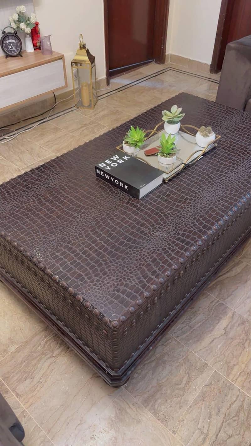 Pre Loved Coffee Table 0