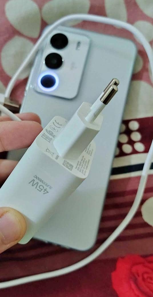 Realme C71 3