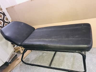 Salon bed Quantity for sell