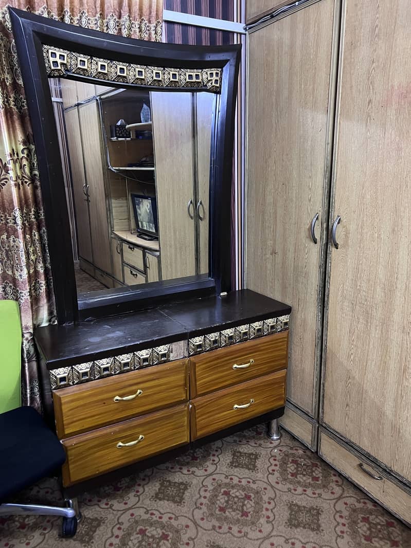 Dressing Table 2
