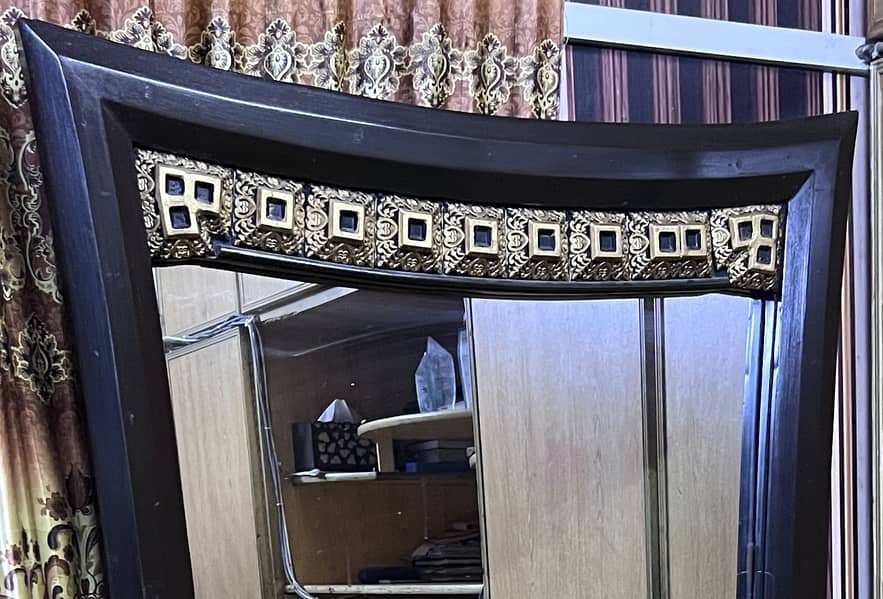 Dressing Table 3