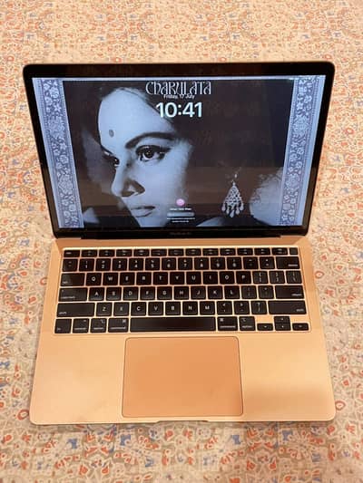 Apple MacBook Air 13” (Intel, 2020) – Rose Gold | 8GB RAM | 256GB SSD