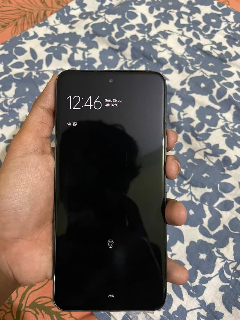 Google Pixel 8 4