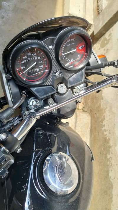 Honda CB125F black