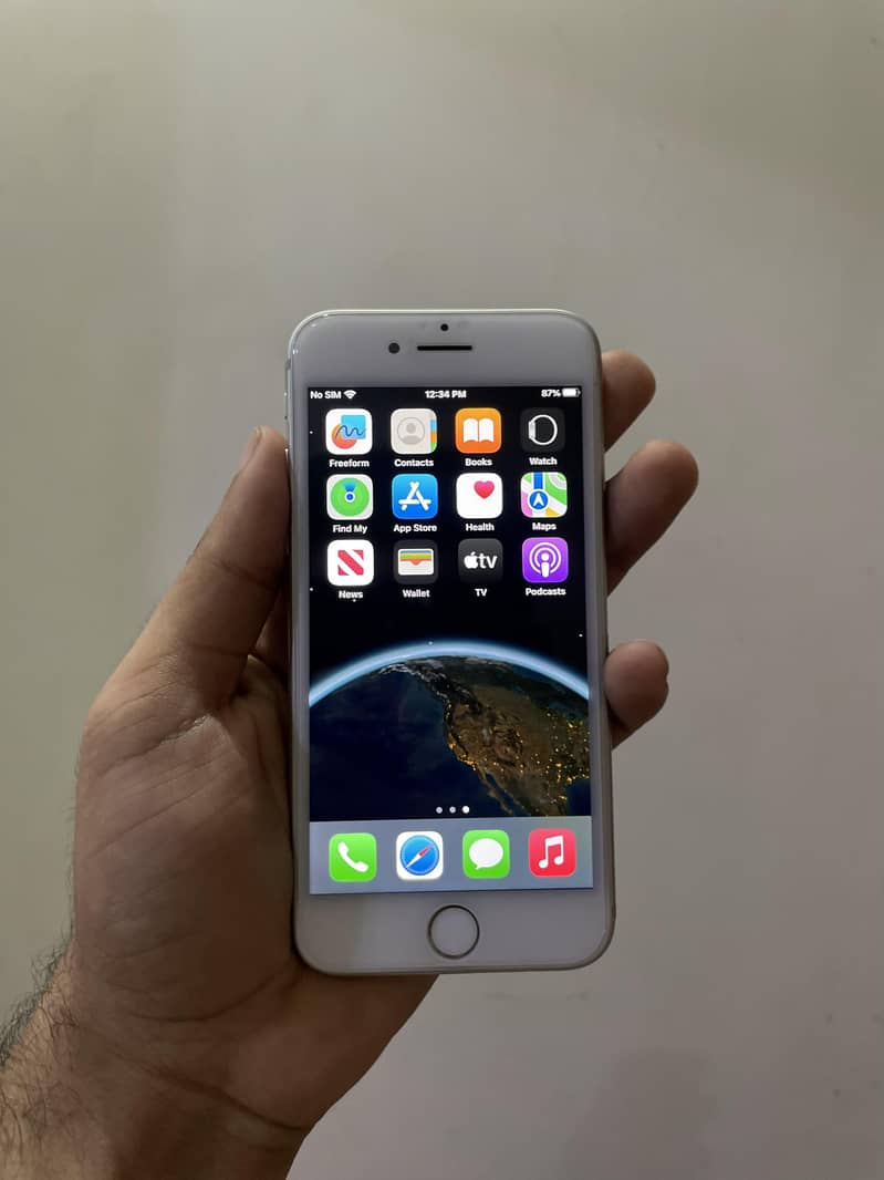 Apple iPhone 8 0