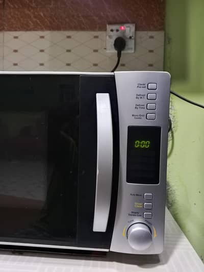 ORIENT MICROWAVE OVEN