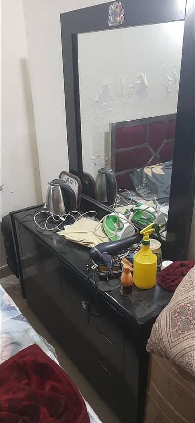 dressing table