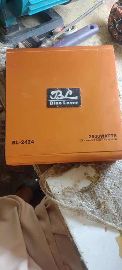 Blue Laser 2500 watts car amplifier