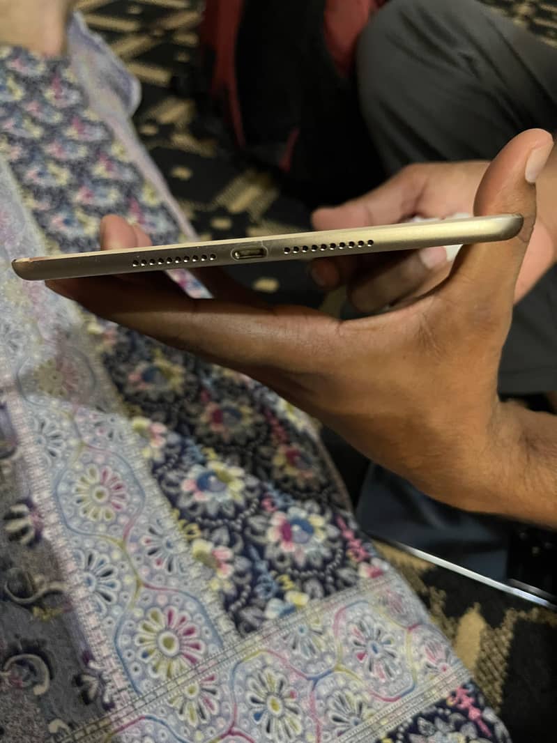 Ipad mini 4 4