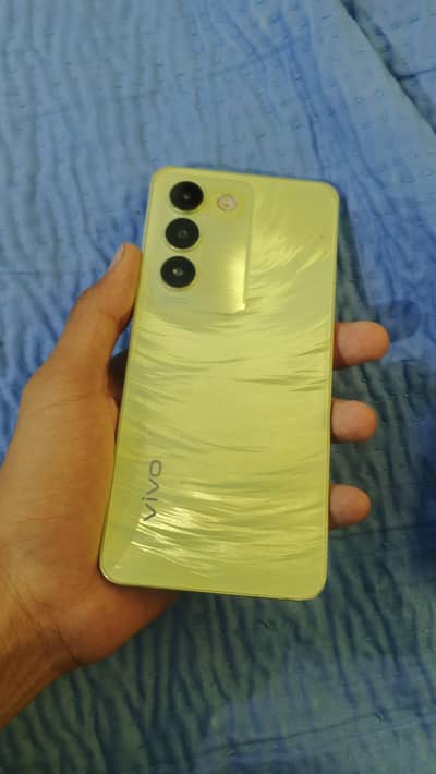 Vivo Y100