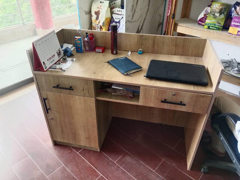 reception table 1
