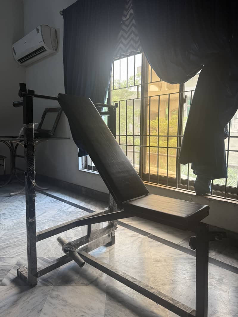 Adjustable bench 1