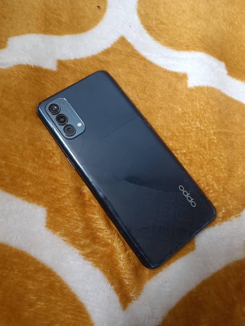 OPPO Reno4 0