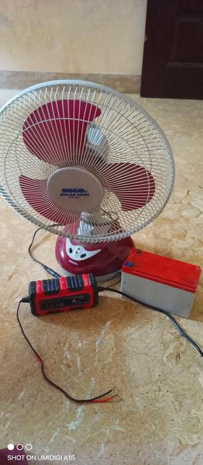 Portable Fan With Bettery and Charger
