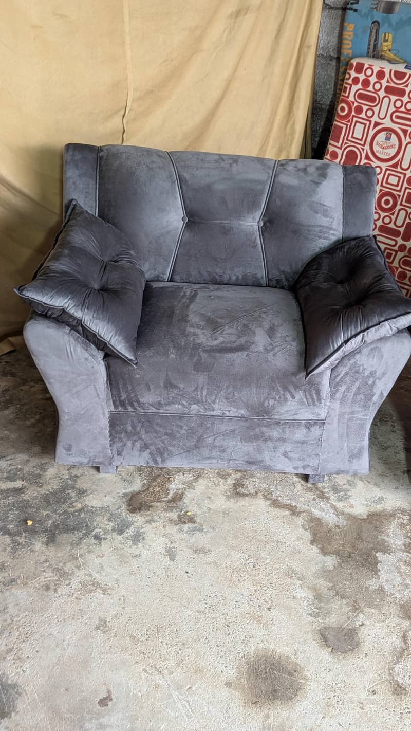 5 setar sofa 1