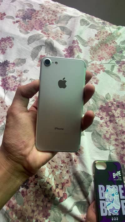 Apple iPhone 7