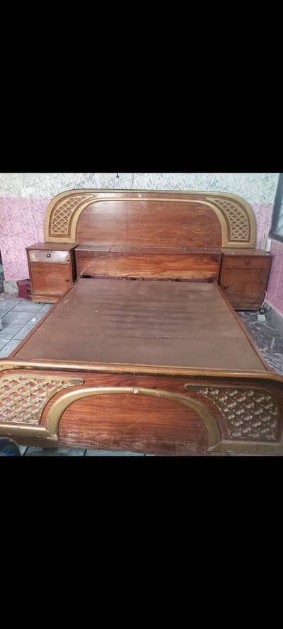 Used Wooden Furniture Set – Bed, Dining, Dressing & Showcase