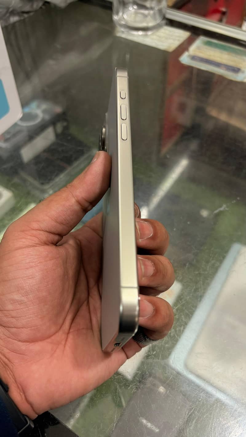 iPhone 15 Pro Max 1