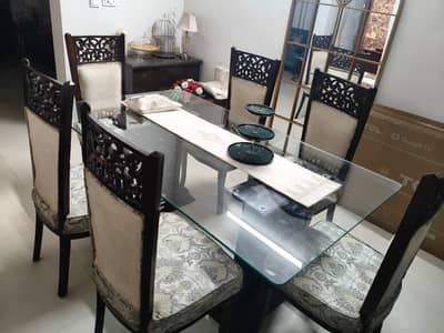 Wooden dining table for Sale