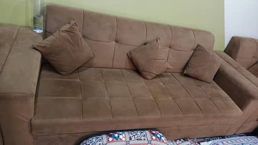 Only 3 months used very good condition 10/10 brown color very soft