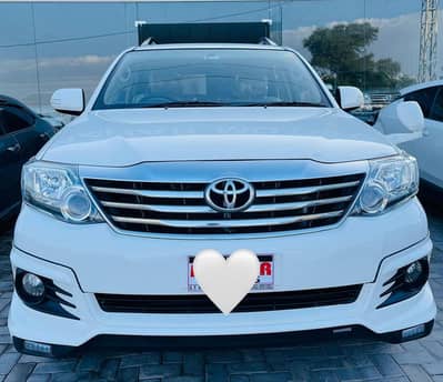 Toyota Fortuner V 2016