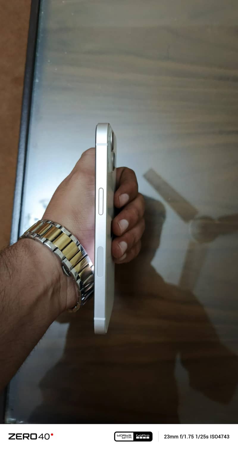 Apple iPhone 13 1