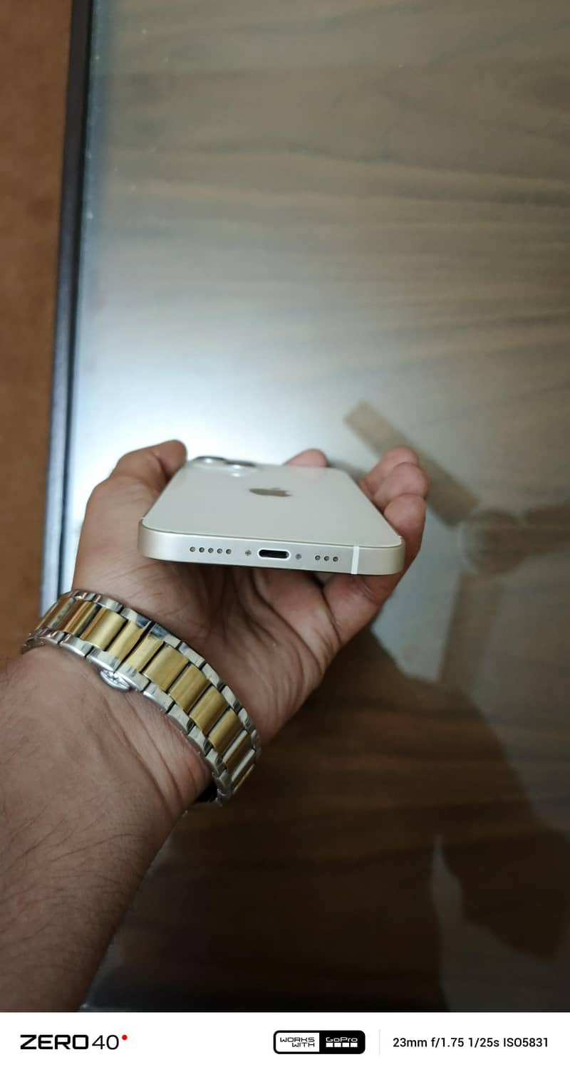 Apple iPhone 13 2