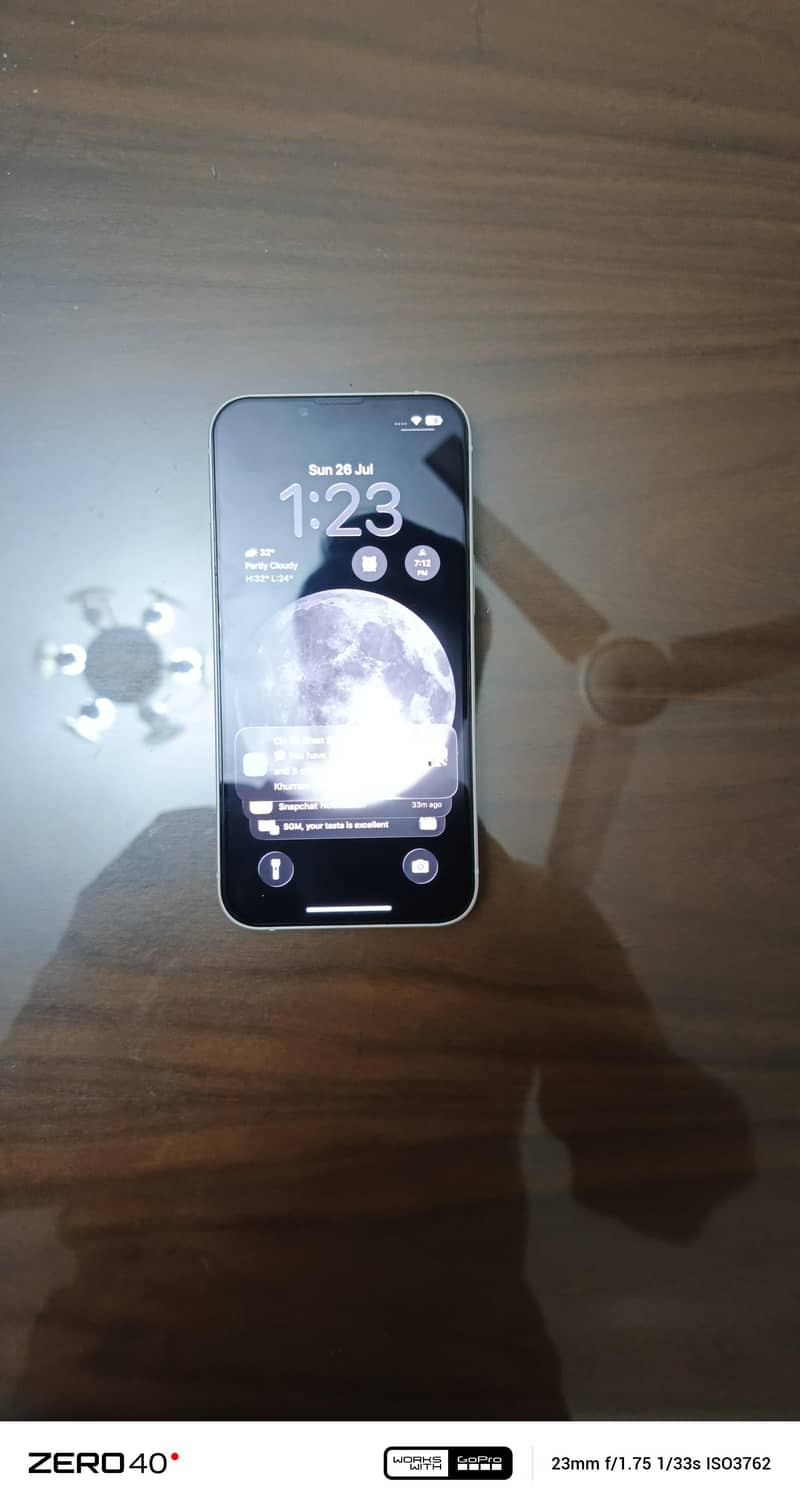 Apple iPhone 13 4