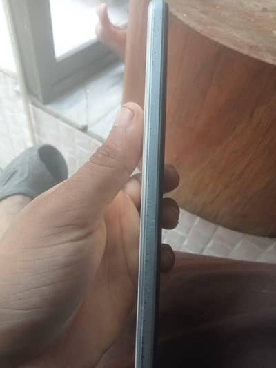 vivo y21 mobile for sale charger Sath ha 1 sim chal Rahi hai bss
