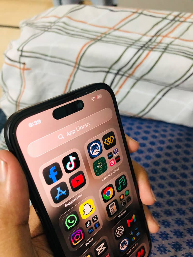 Apple iPhone 15 2