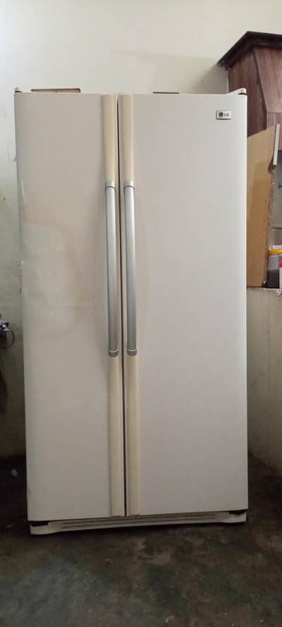LG Double door Fridge - Good condition