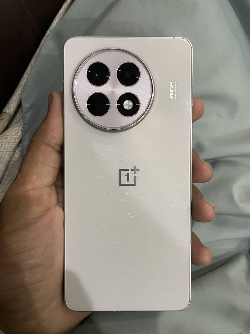 One Plus Ace 5 4