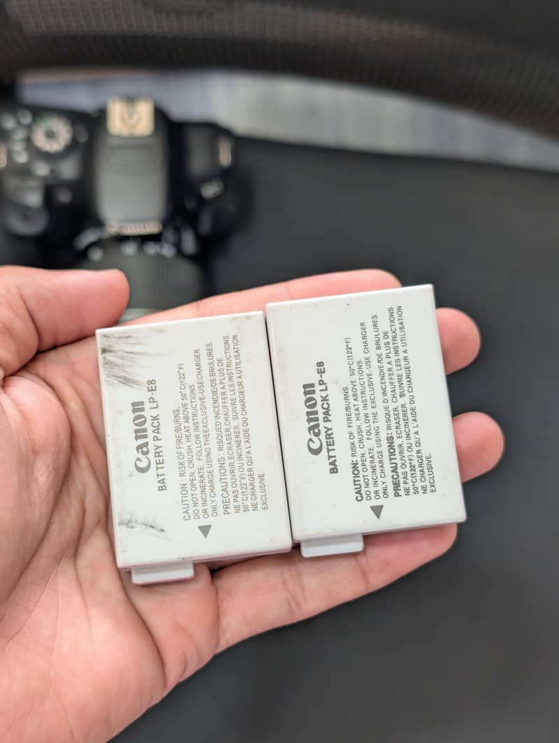 Canon camera 700D 9