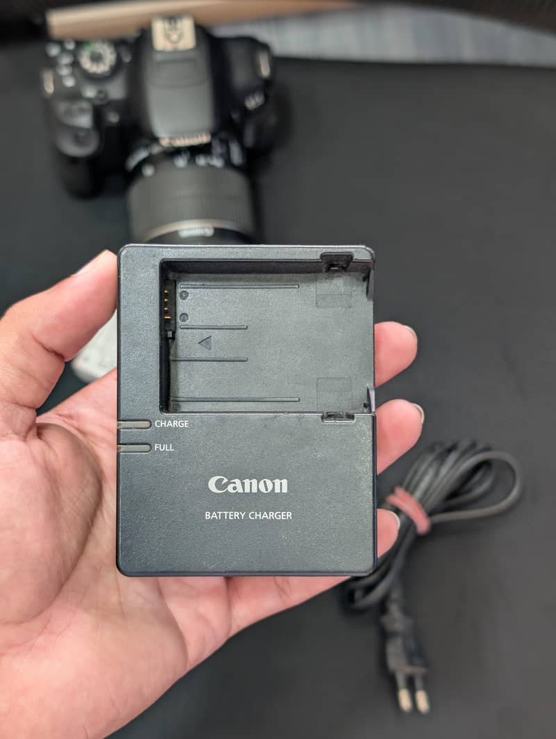 Canon camera 700D 12