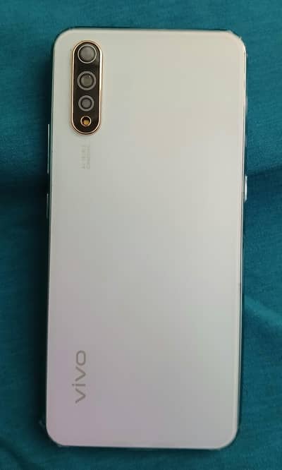 Vivo S1