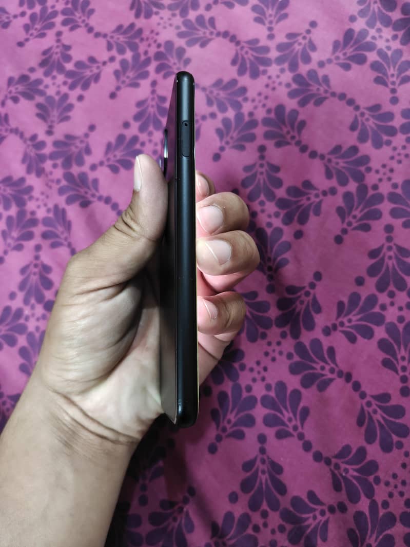 Google Pixel 4 7