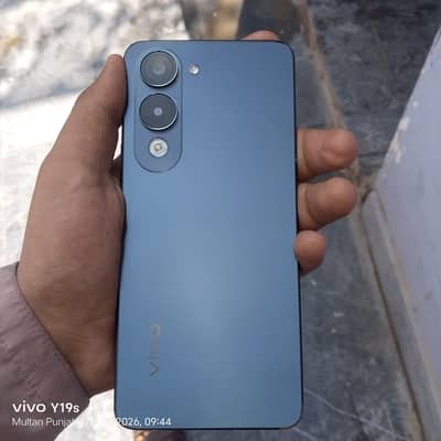 Vivo Y04
