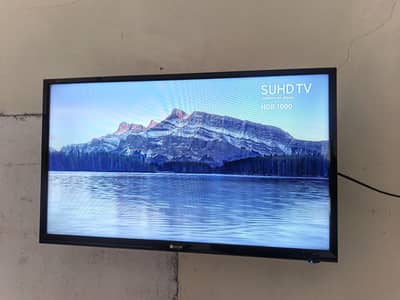 Orange Led 32"