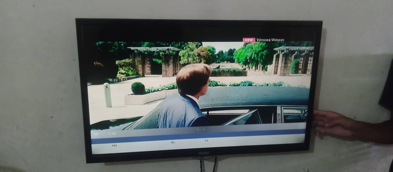 Haier led simple 0