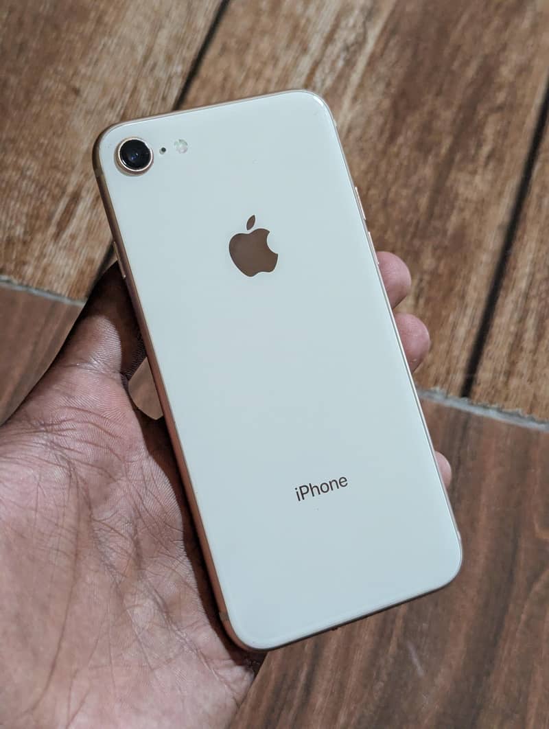 Apple iPhone 8 0