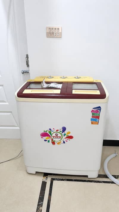 Brand New Toyo TQ-3000 Twin Tub Washing Machine Plus Spinner 11kg