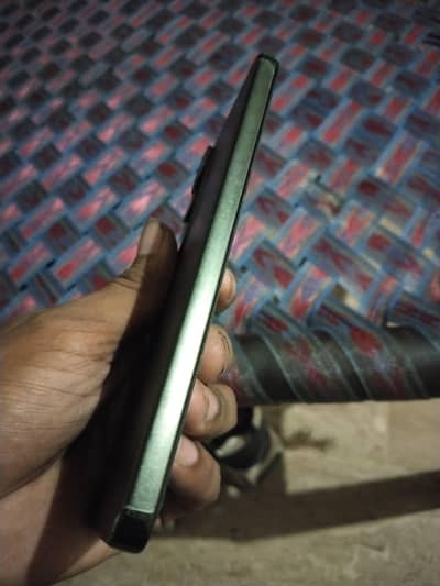 Vivo Y400