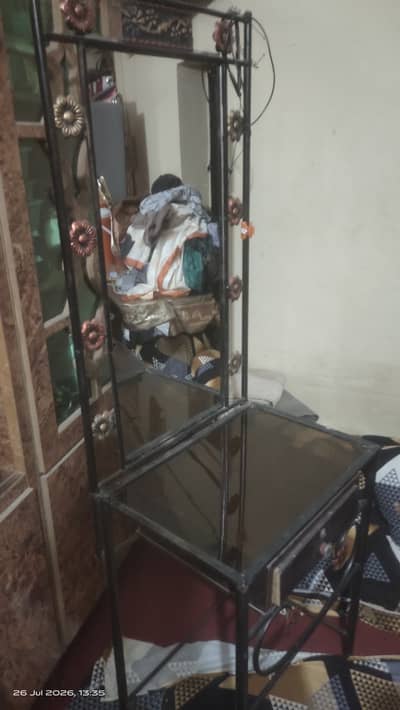 Dressing and Iron Bed