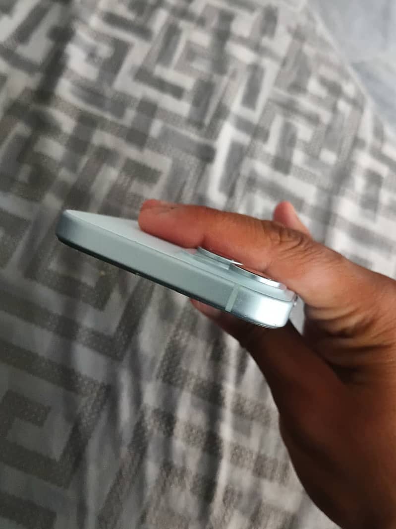 Apple iPhone 15 1
