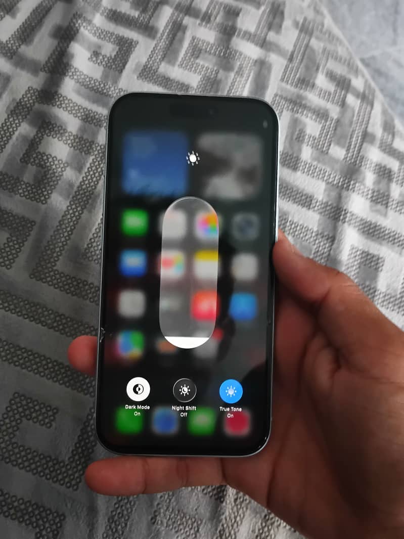 Apple iPhone 15 2