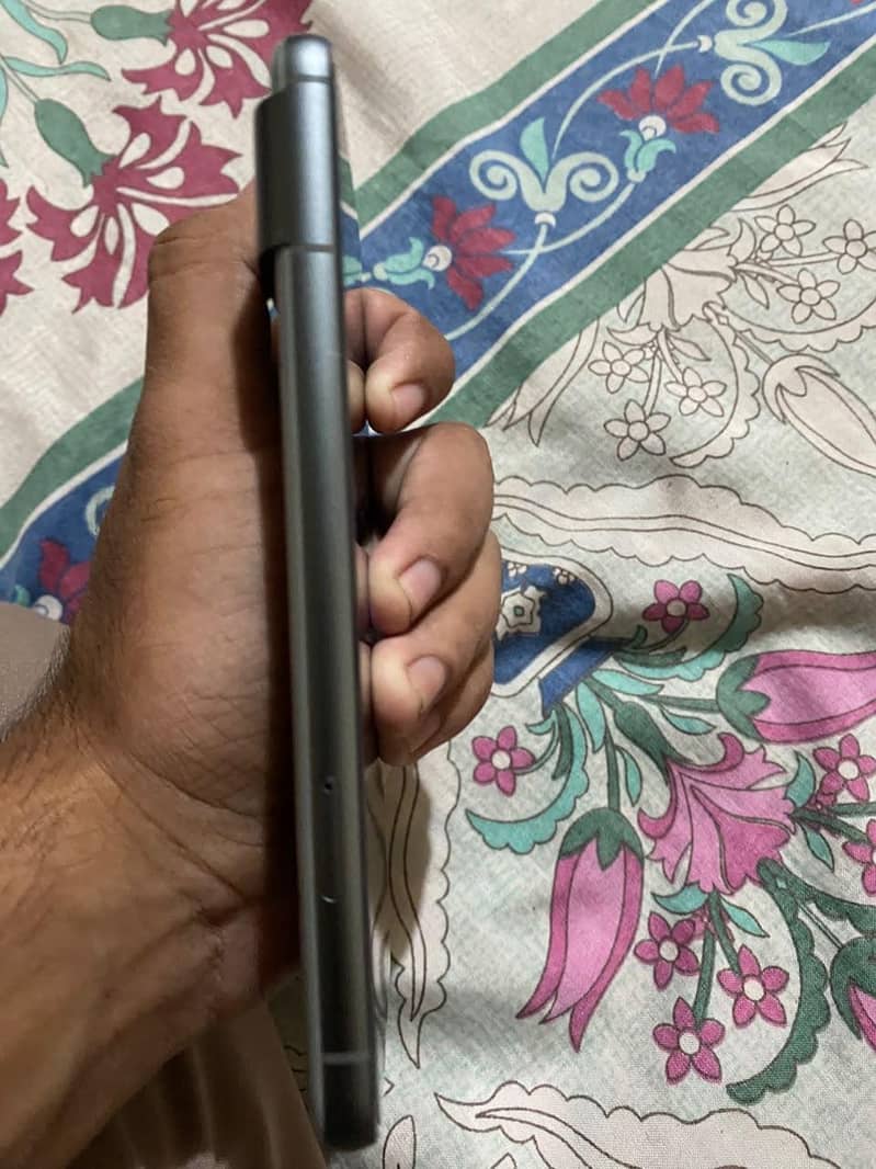 Google Pixel 8 1