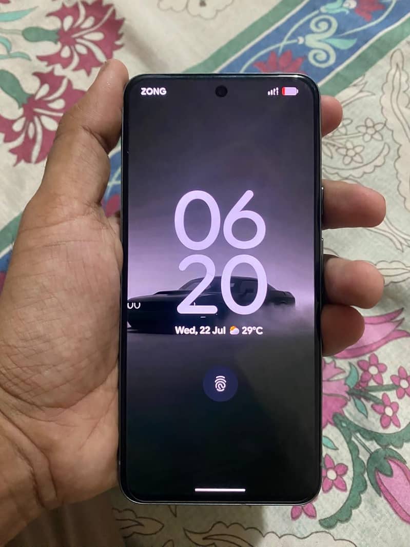 Google Pixel 8 4